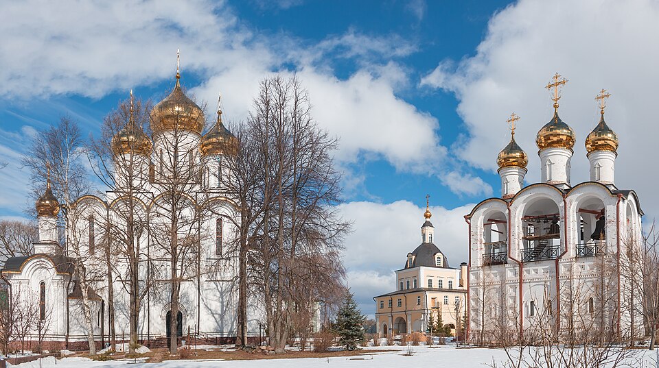 Переславль-Залесский: древний город и берега Плещеева озера