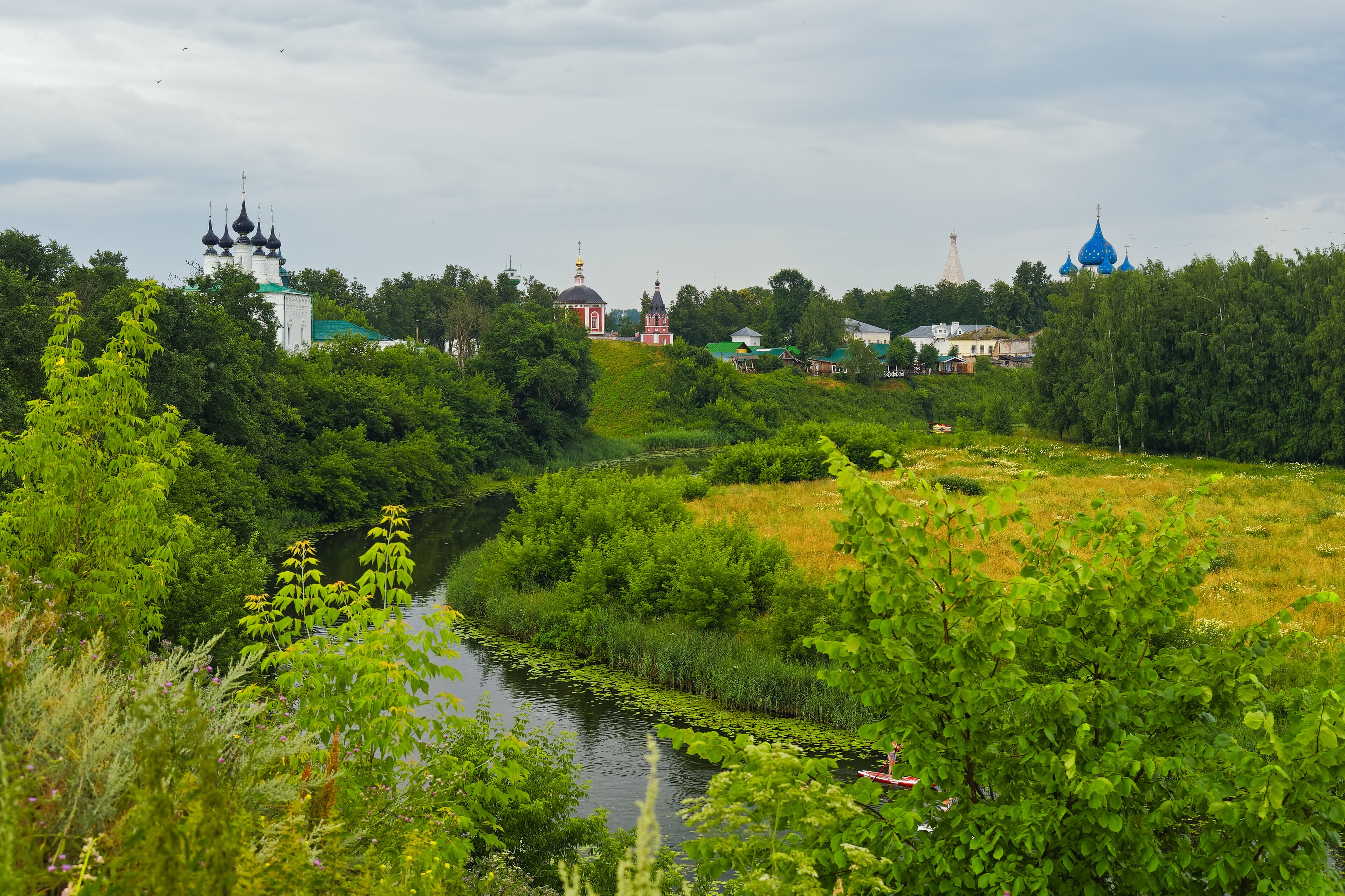 Прогулка вдоль реки Каменки