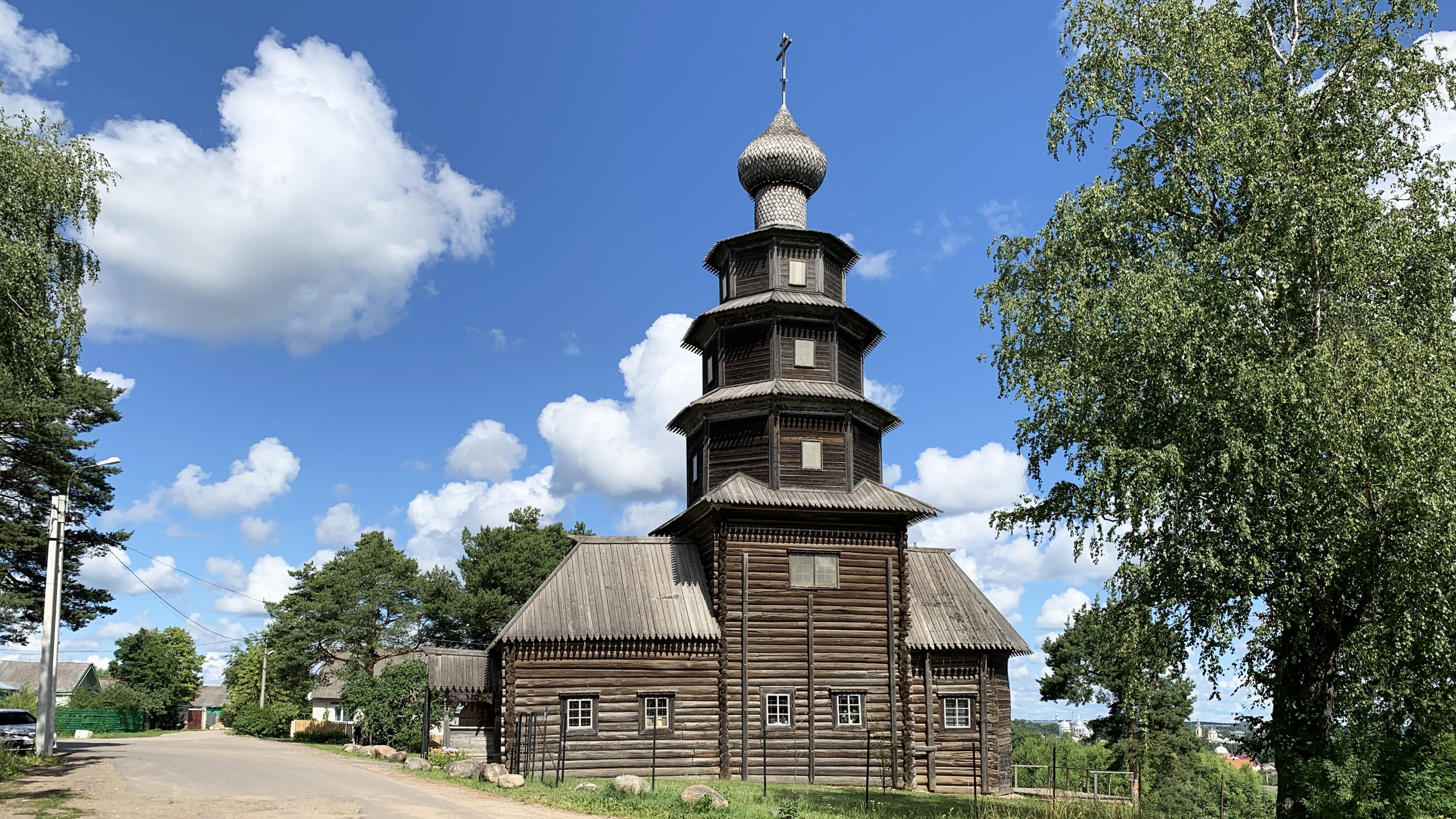 Деревянная Старо-Вознесенская Тихвинская церковь