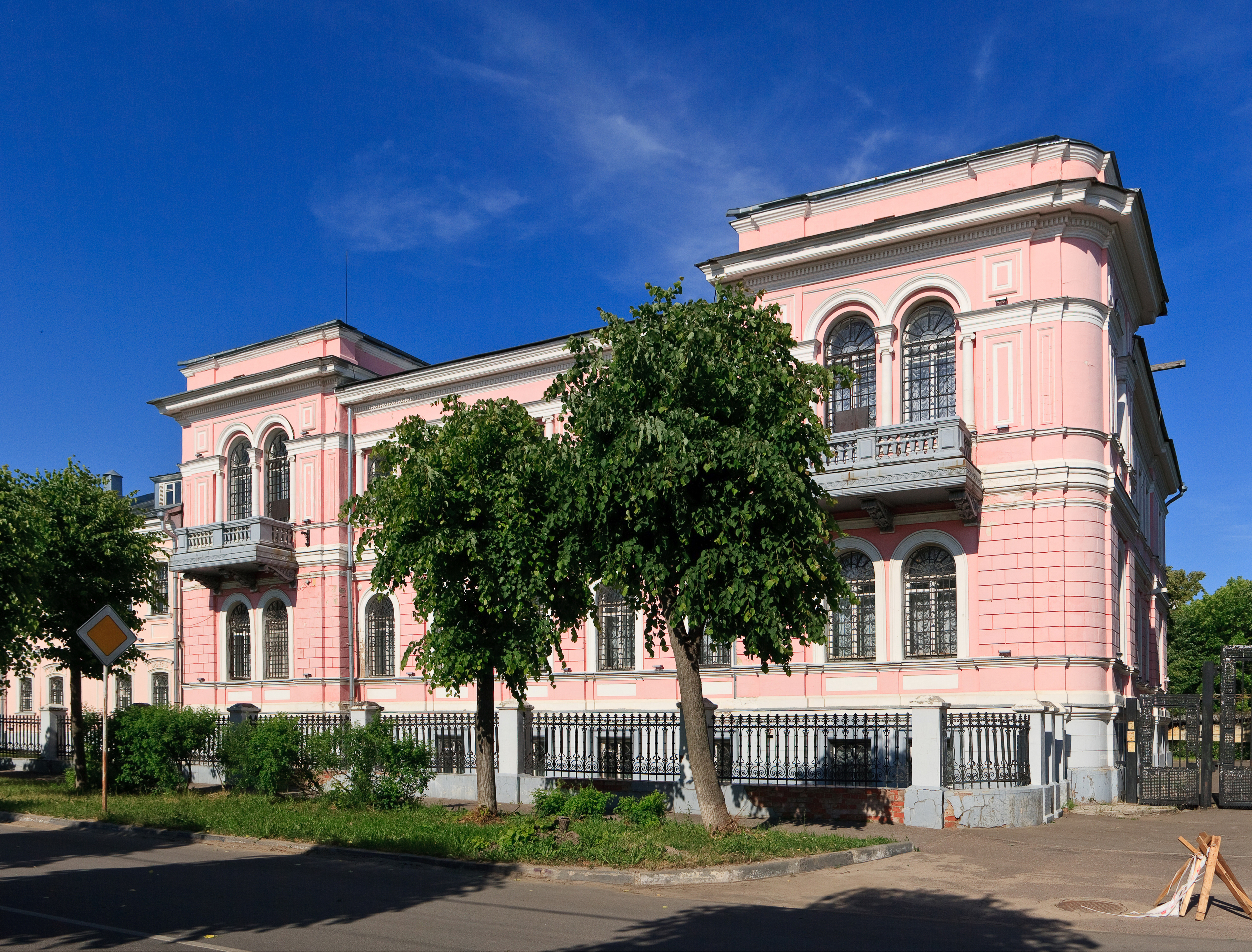 Здание Серпуховского историко-художественного музея — усадьба Мараевых